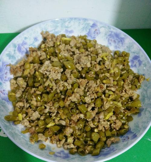 美食推荐——长豆肉片炒法（简单易学）  第2张