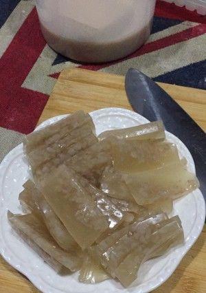 美味肉皮冻子做法大揭秘（一步步教你做出鲜美可口的肉皮冻子）  第3张