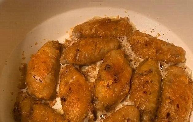 香煎肉排煮萝卜（营养美味的家常烹饪）  第1张