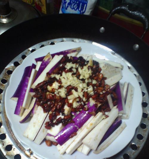 肉末蒸茄子的家常做法（美味健康）  第3张