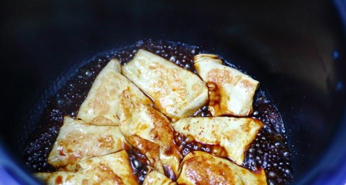 美味肉末油豆（掌握油豆的烹饪技巧）