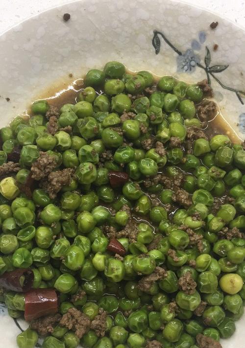 美味健康的肉末豌豆菜肴制作方法（健康低脂）