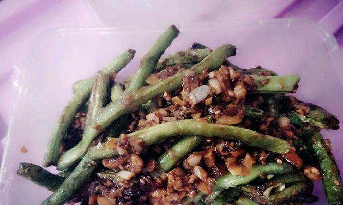 美味健康的肉末四季豆家常菜（清香扑鼻）  第2张