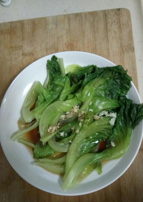 肉末生菜，清香爽口，美味无比（简单易做的肉末生菜）  第1张