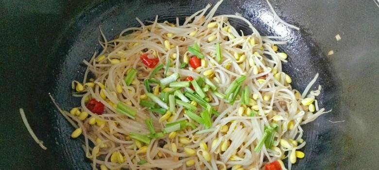 简单易学的清炒豆芽做法（清爽美味）  第1张