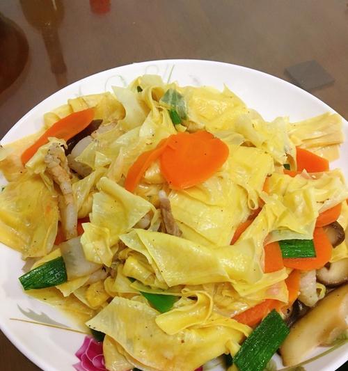 清炒豆皮的家常做法（简单易学）  第2张