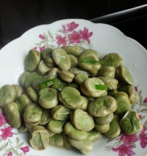 清炒蚕豆的做法大揭秘（味美营养又简单）  第2张