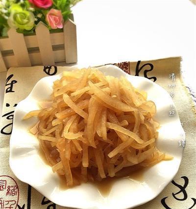 清炒白萝卜片（健康饮食从这里开始）