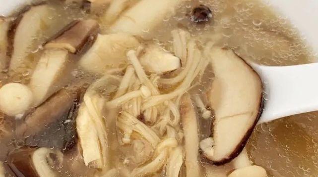 夏季祛湿清补汤——温润脾胃，去除湿气  第1张