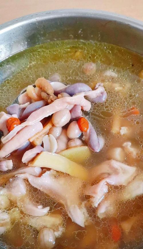 清爽美味的瘦肉汤做法大全（以清补凉为主题的瘦肉汤）  第2张