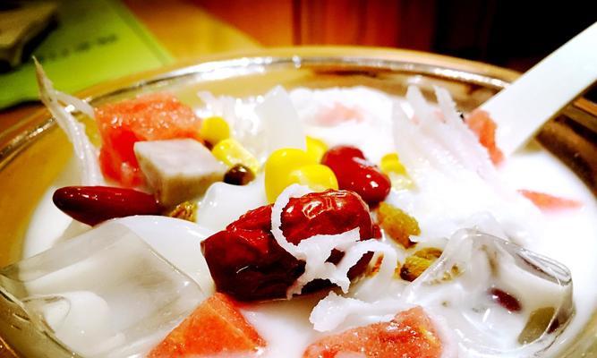 以清补凉煲鸡脚汤为食疗，提升养生之道（汤汁清甜、口感鲜美）  第2张