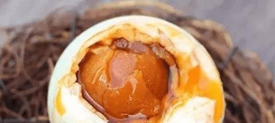 轻松简单腌咸鸭蛋，让你过个幸福生活（咸鸭蛋腌制神器）  第3张