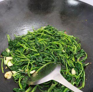 红薯叶轻食美食大（以红薯叶为主料）