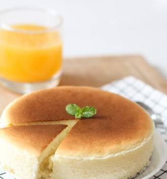 手工制作轻乳酪蛋糕（享受轻松生活的美味）