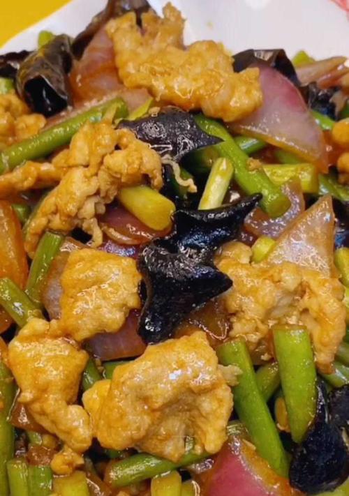 美味佳肴，教你以青笋过油肉（清爽可口）  第3张