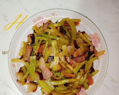 青笋炒腊肉，家常美味好滋味（做法详解）