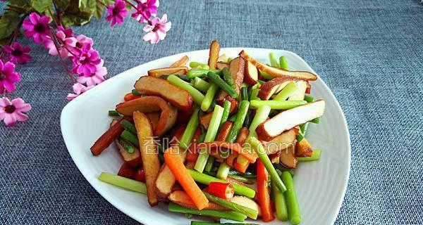 青蒜香菇炒银杏，营养又美味（15个段落带你轻松学会炒青蒜香菇银杏）
