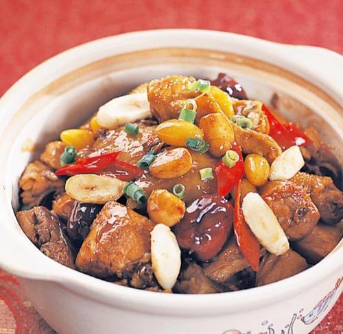 青蒜香菇炒银杏，营养又美味（15个段落带你轻松学会炒青蒜香菇银杏）  第3张