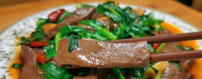 美味青蒜烧鸭血（以青蒜为主料）  第3张