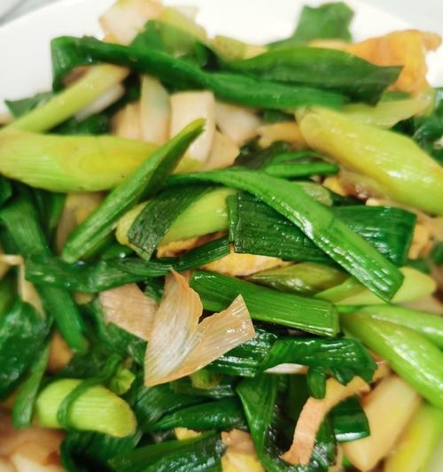 青蒜烧脆皮豆腐，香味四溢！