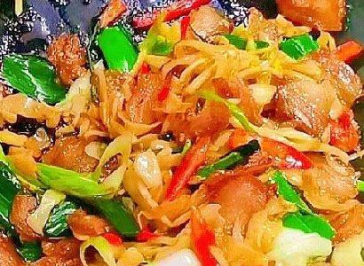 鲜美青蒜泡菜，家庭自制简单易学（以青蒜泡菜的做法为主题）  第2张