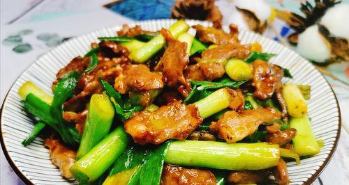 清新爽口青蒜苗炒鸡心（以青蒜苗的鲜香和鸡心的嫩滑）  第2张