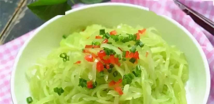 清新爽口，青蒜炒莴笋（别样美味）  第3张