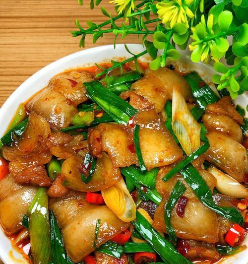 青蒜炒肉片，口感鲜美健康美味（家常菜品）  第3张