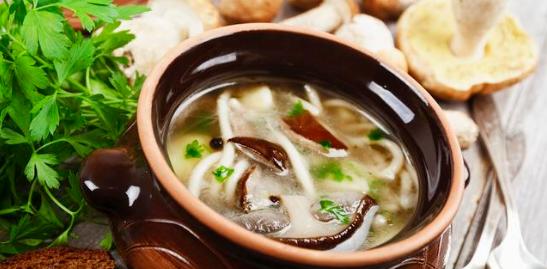 青鸟归巢青菜三鲜菇的做法（营养美味）