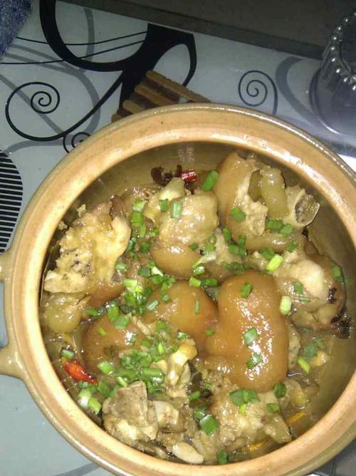 青木瓜炖猪脚，健康美味的滋补佳肴（传统营养与现代健康的完美结合）  第3张