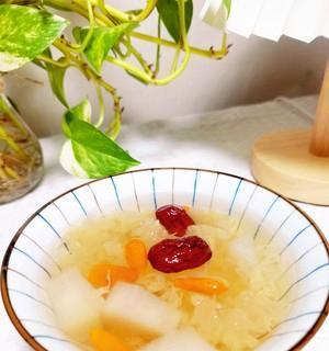 青萝卜雪梨汤的做法（家中清肺养生良方）  第2张