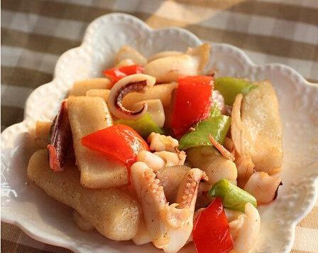 家常美食（健康鲜美的秋日暖汤）