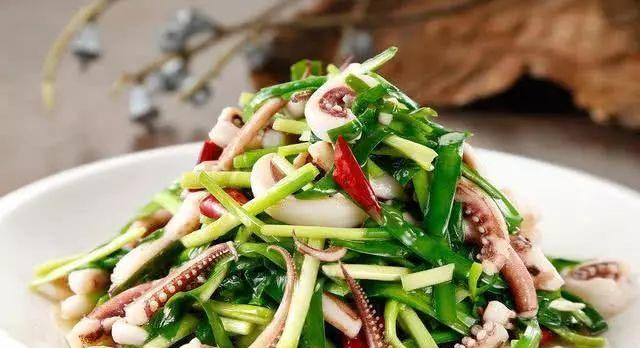 家常美食（健康鲜美的秋日暖汤）  第3张