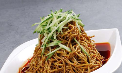 青萝卜鸡蛋手擀面汤的做法（家常美食）  第2张