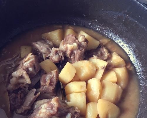 青萝卜炖排骨，健康美味的营养大餐（秋季食谱）  第2张