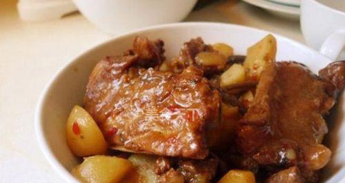 青萝卜炖排骨，健康美味的营养大餐（秋季食谱）  第3张