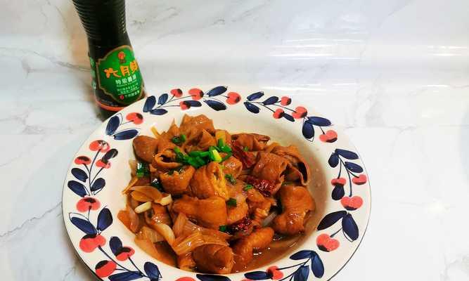 青龙炒大肠的制作方法（家常菜之美味做法）  第2张