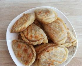 青莲素饺可生煎，美味又健康（简单易学的青莲素饺生煎制作方法）  第3张