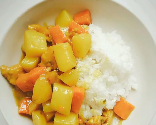 学习如何制作美味的青咖喱鸡（以泰式风味为主）