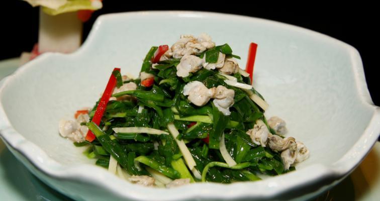 青韭炒蚬肉，口感鲜美（传统美食新做法）  第2张