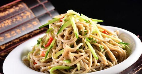 清香爽口青芥瓜丝的美味做法（清热祛湿家常好菜）  第2张