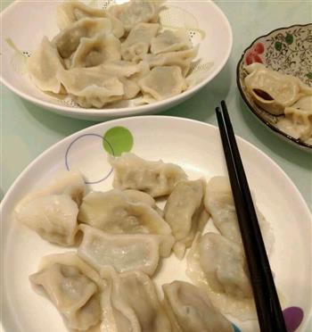 手工制作青椒猪肉饺子（健康美味）  第3张