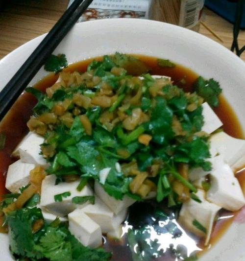 拌豆腐怎么做？拌豆腐的正确步骤和技巧是什么？