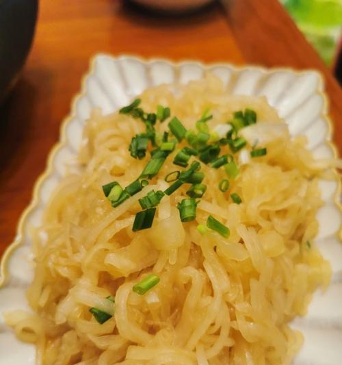 拌白萝卜丝的做法是什么？如何快速完成拌白萝卜丝的制作？  第3张