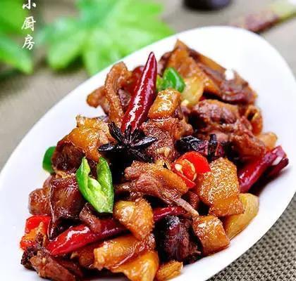 板鸭烧海带结怎么做？步骤和技巧是什么？  第2张