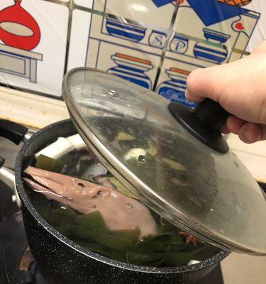 板鸭烧海带结怎么做？步骤和技巧是什么？  第3张