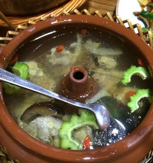 板栗汽锅鸡怎么做？详细步骤和常见问题解答？  第2张