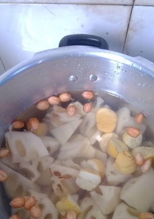 板栗莲藕羹怎么做？有哪些步骤和技巧？