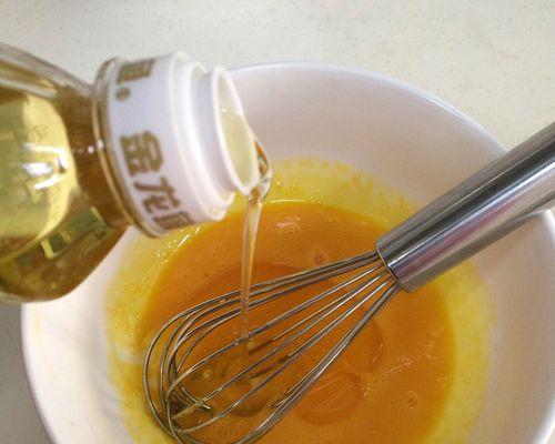百香果果酱戚风怎么做？步骤和技巧有哪些？  第3张