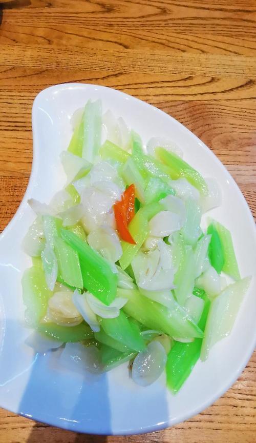百合鱿鱼汤怎么做？有哪些步骤和技巧？  第3张